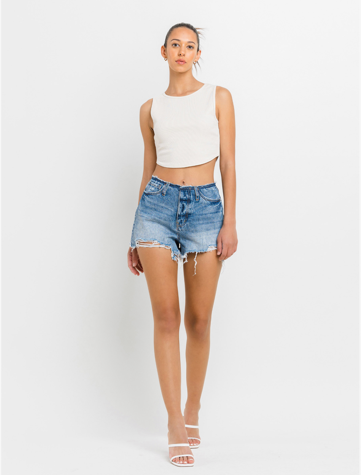 HIGH RISE BANDELSS DISTRESSED SHORTS
